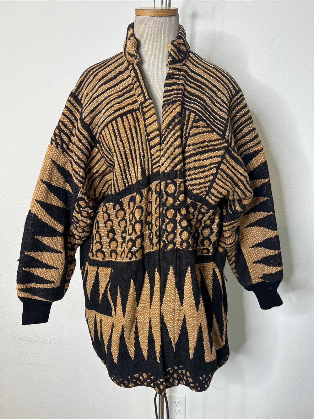 Ann Maurice Vintage Oversize Geometric Pattern Jacket in Black & Brown
